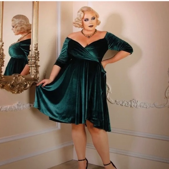 NWT Pinup Girl Monica Swing Dress in Emerald - Picture 1 of 5